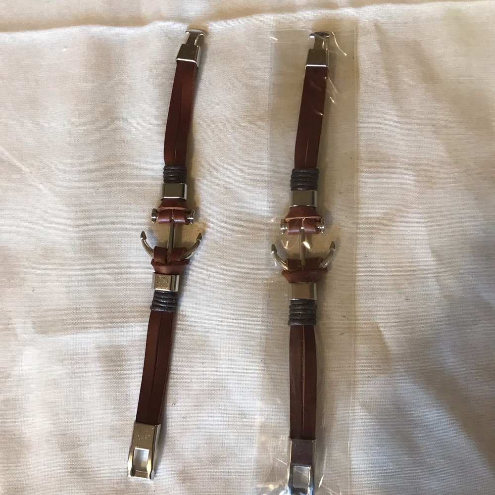Leather Anchor Brown Bracelet 71/4” circumference